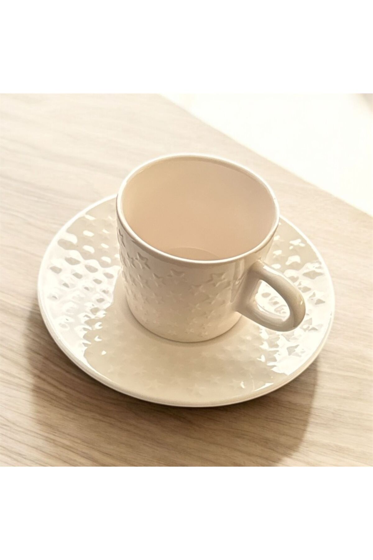 Maisone 6’lı Yıldız Kabartmalı Beyaz Porselen Kahve Fincan Takımı – 100 ml