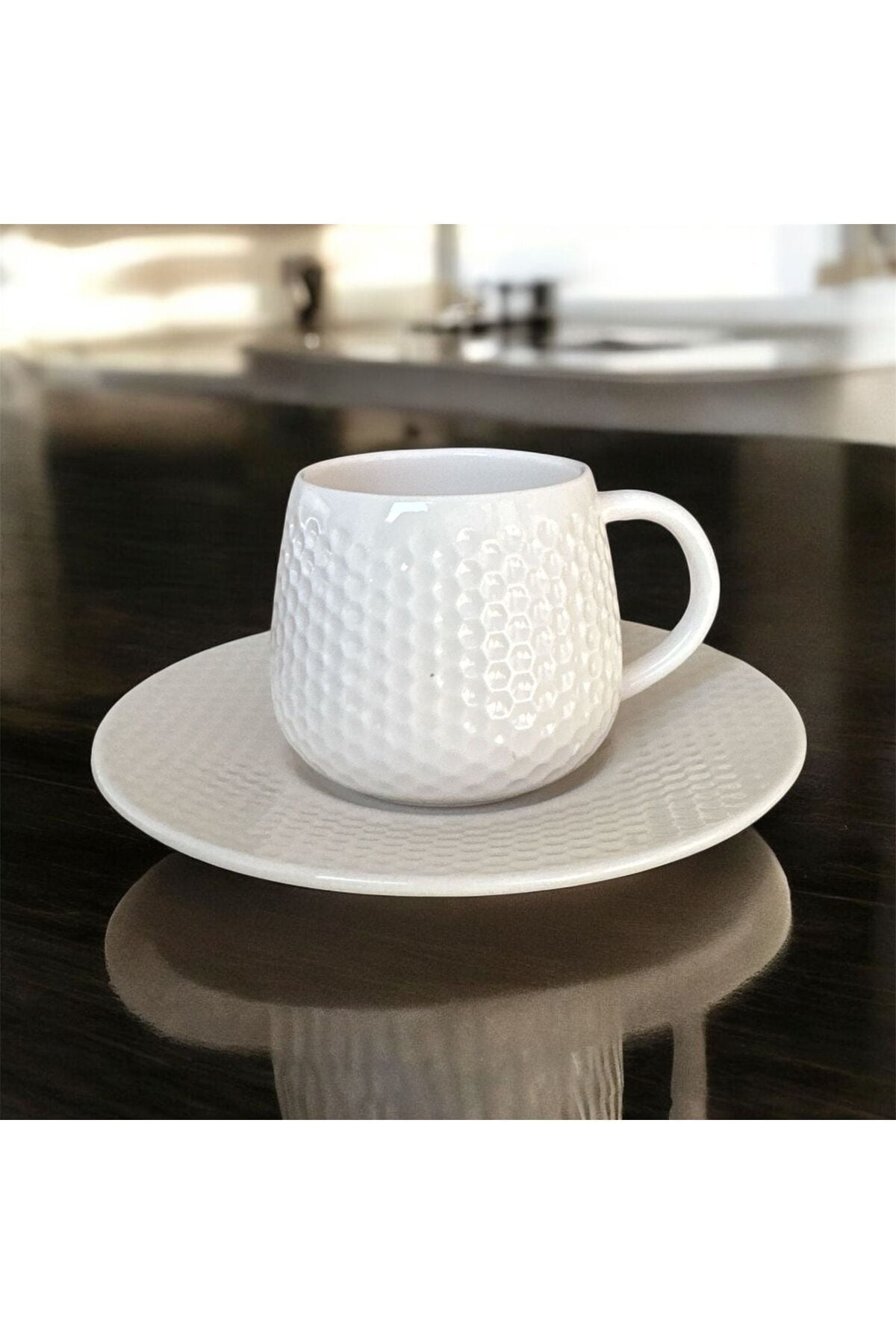Şık ve Zarif 6'lı Kabartmalı Kahve Fincan Takımı