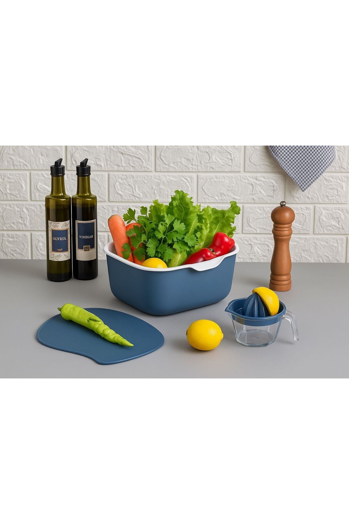 5 Parça Mutfak Seti Karıştırma Kabı, Süzgeç, Kesme Tahtası, Limon Sıkacağı ve Kase Dayanıklı